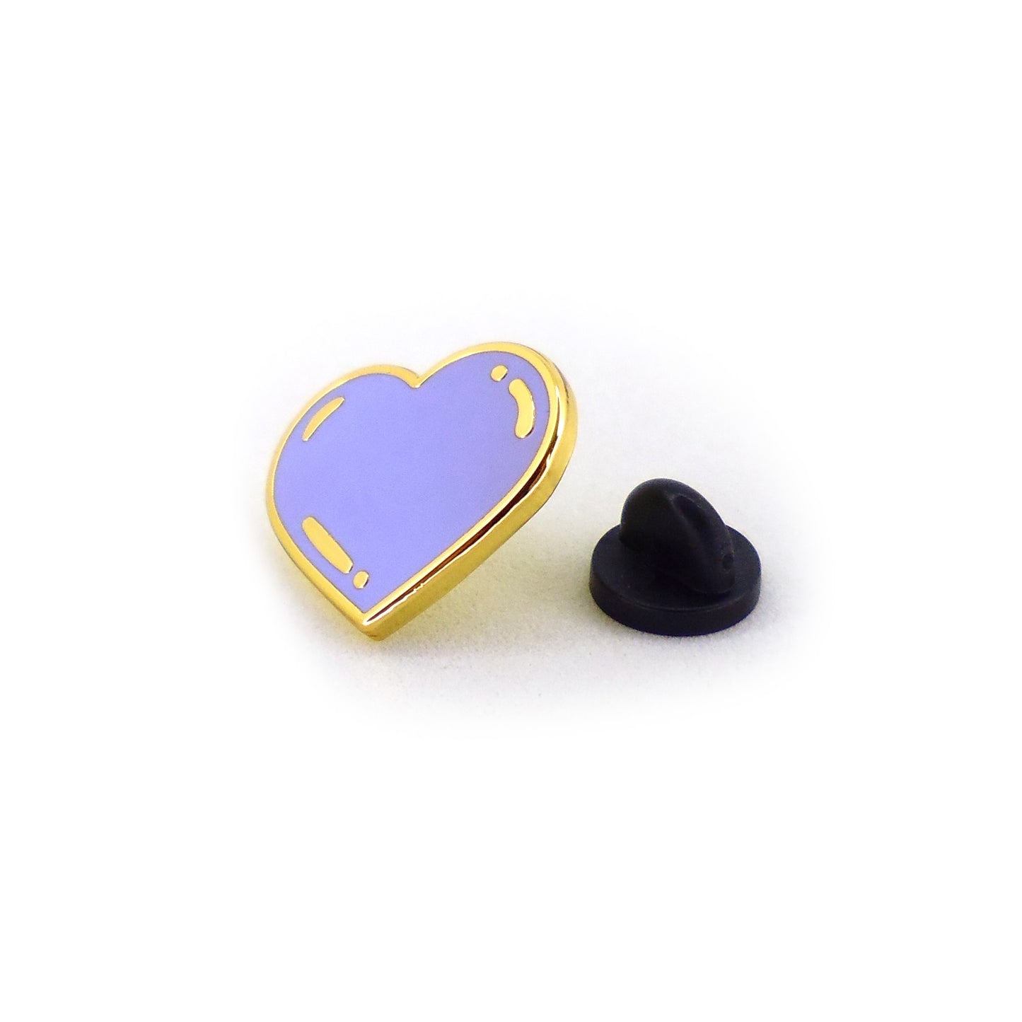 PIN CORAZÓN MORADO