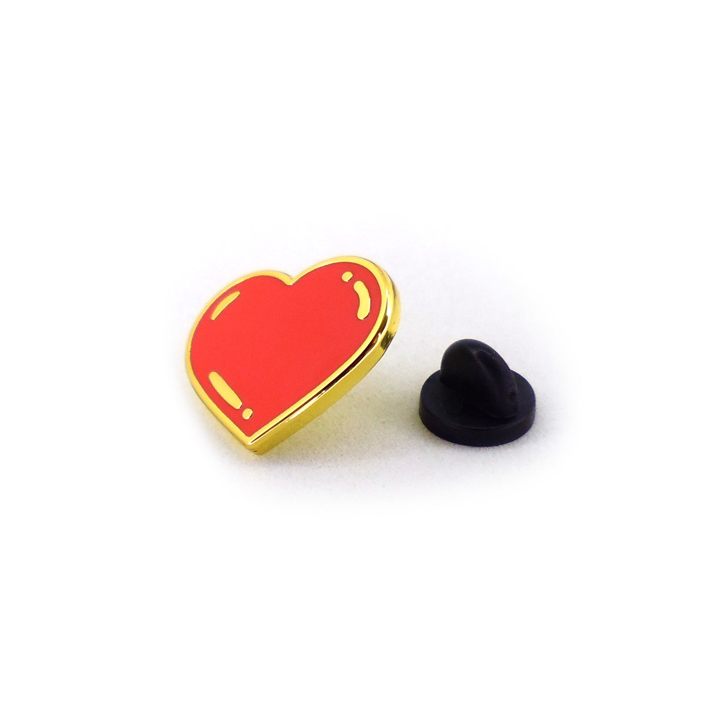 PIN CORAZÓN ROJO